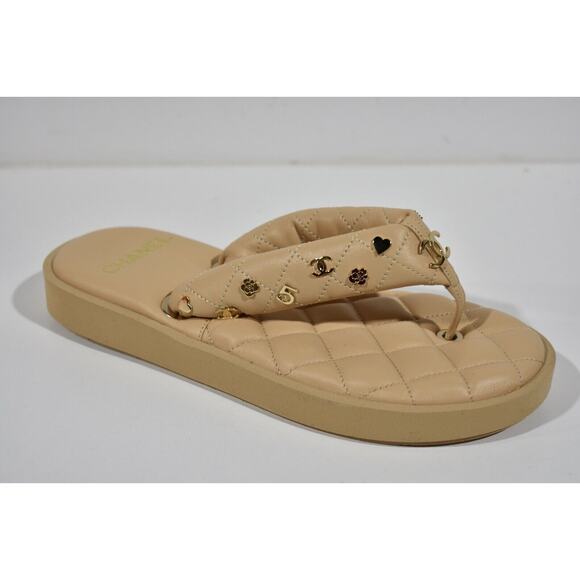Chanel 23P Beige Quilted Charms Padded Pool Thong Logo Mule Slide Flat Sandal 36 - Picture 4 of 12